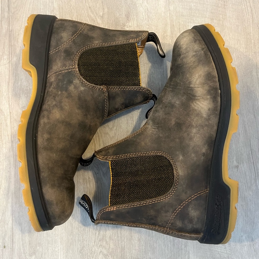 Blundstones 1944 with Mustard tread Womens US 9.5/ AU 6.5